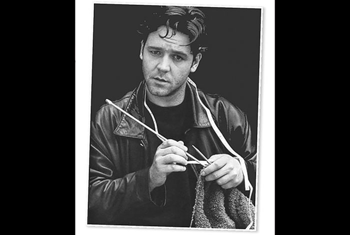 Russell_Crowe_Knits